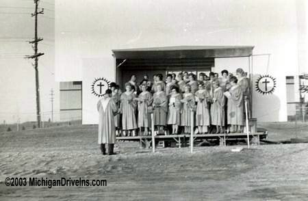 Woodland Drive-In Theatre - Woodland Drive-In Church 1970 Courtesy Pastor Verbrugge (newer photo)